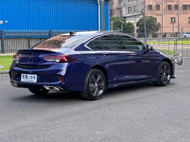 Buick Regal — Фото автомобиля 15
