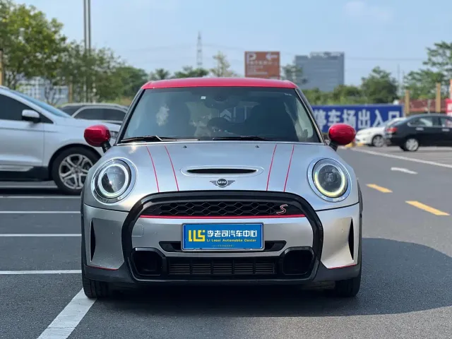 MINI Hatch — Фото автомобиля 2