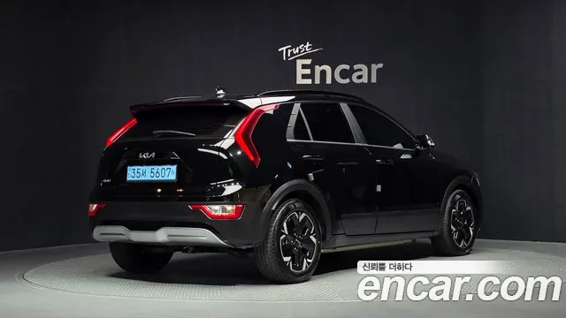 Kia Niro — Фото автомобиля 2