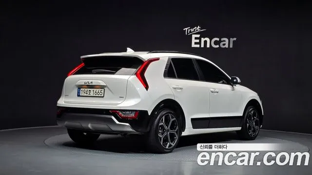 Kia Niro The All New Niro Signature — Фото автомобиля 2