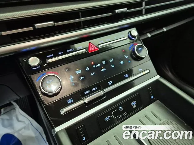 Hyundai Santafe — Фото автомобиля 16