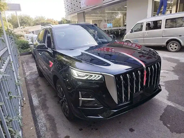 Hongqi HS5 — Фото автомобиля 3