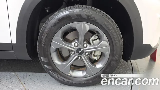 Kia Seltos New — Фото автомобиля 6