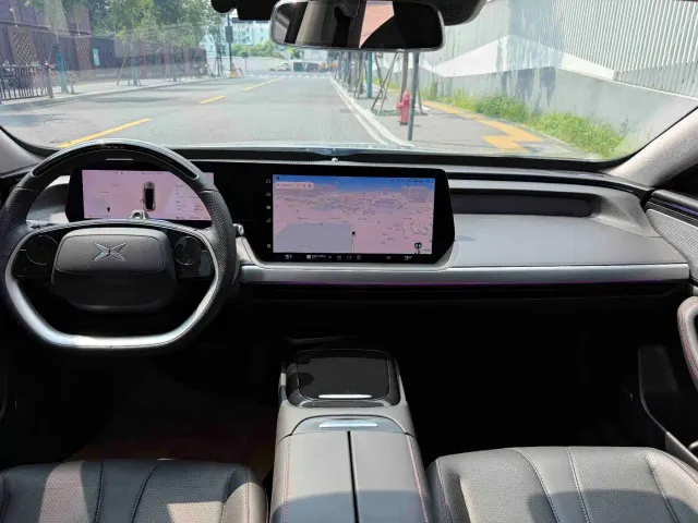 Xpeng P7 — Фото автомобиля 18