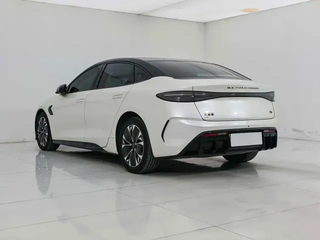 BYD Seal — Фото автомобиля 4
