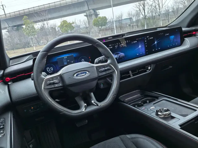 Ford Mondeo — Фото автомобиля 10