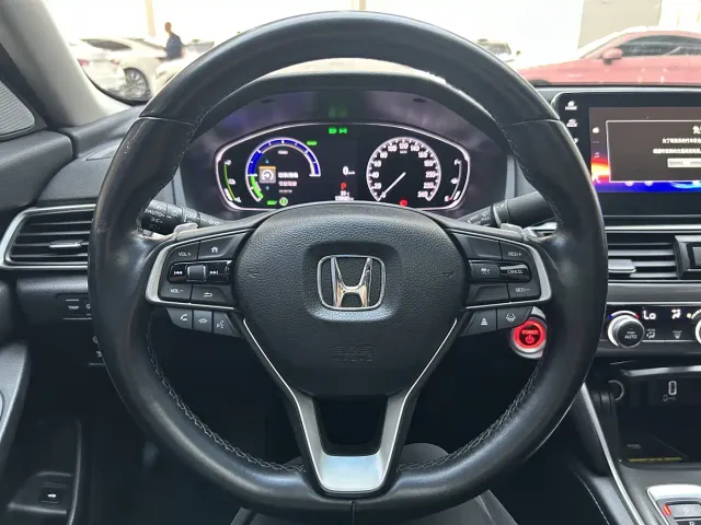 Honda Accord — Фото автомобиля 20