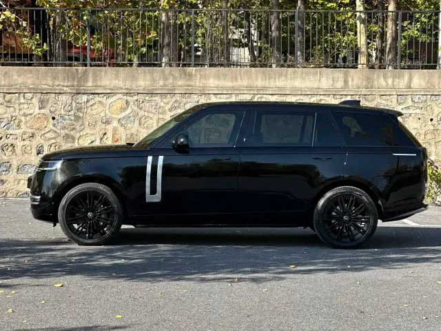 Land Rover Range Rover — Фото автомобиля 3