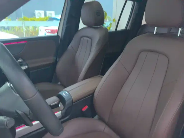 Mercedes-Benz GLB-Class — Фото автомобиля 14