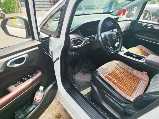GAC Trumpchi M6 — Фото автомобиля 17