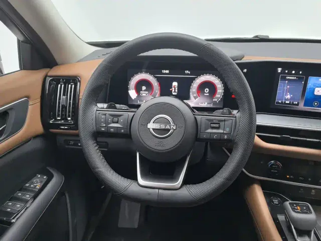 Nissan Terra — Фото автомобиля 11