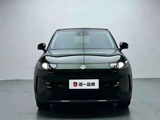 Leapmotor A10 — Фото автомобиля 2