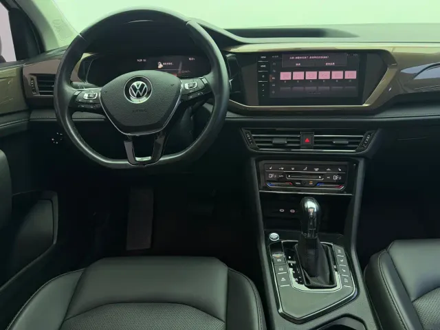 Volkswagen Tharu — Фото автомобиля 12