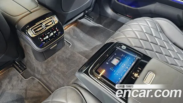 Mercedes-Benz S-Class — Фото автомобиля 8