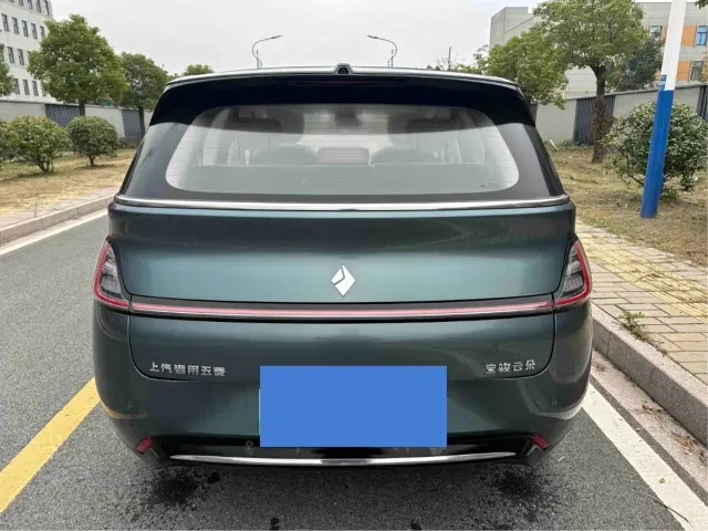 Baojun Cloud — Фото автомобиля 17