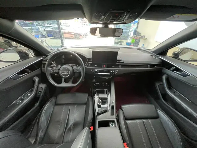 Audi A4L — Фото автомобиля 13