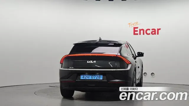 Kia EV6 — Фото автомобиля 4