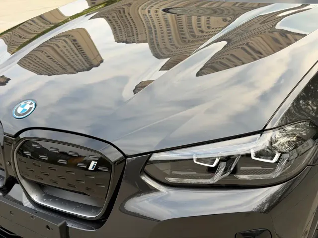 BMW iX3 — Фото автомобиля 13