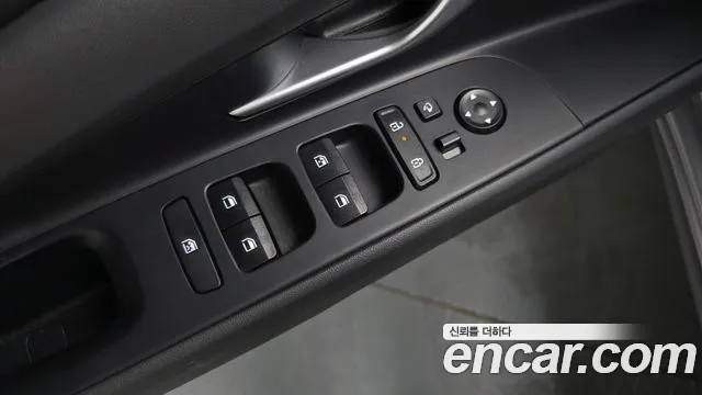 Hyundai AVANTE Inspiration — Фото автомобиля 24