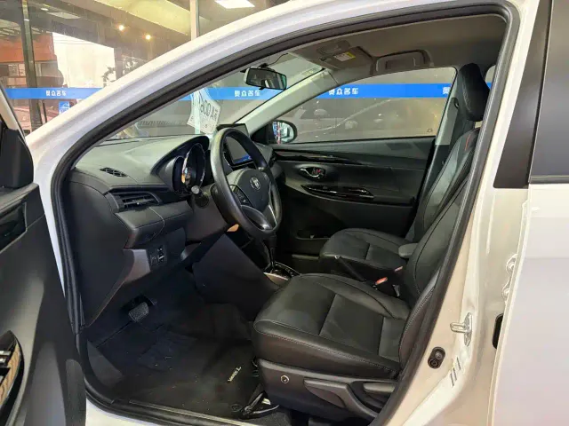 Toyota YARiS L Zhi Xuan — Фото автомобиля 5