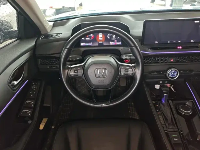 Honda Accord — Фото автомобиля 10