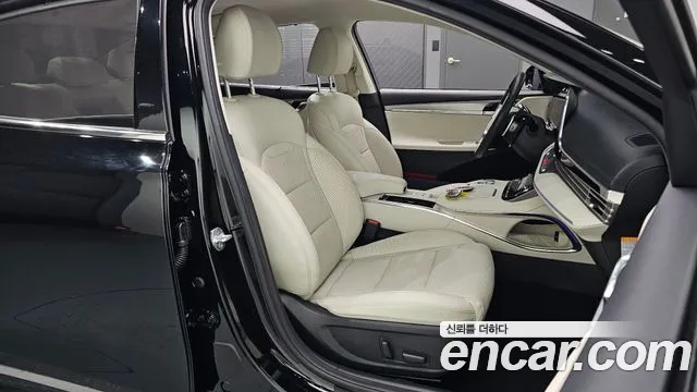 Hyundai Grandeur Grandeur (New) Hybrid — Фото автомобиля 12
