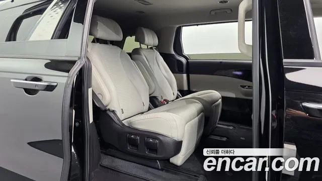 Kia Carnival 4th Gen — Фото автомобиля 16