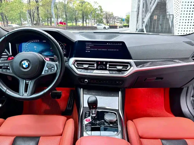 BMW M4 — Фото автомобиля 10