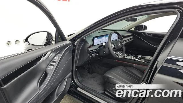 Genesis G80 Бензин 2.5 турбо AWD — Фото автомобиля 9