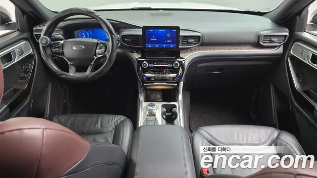 Ford Explorer Explorer 6 поколение 3.0 Platinum 4WD — Фото автомобиля 5