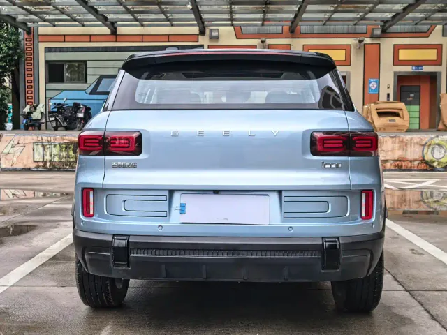 Geely ICON — Фото автомобиля 14