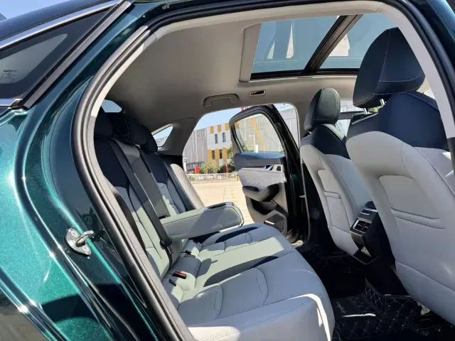 Geely Xingrui — Фото автомобиля 21