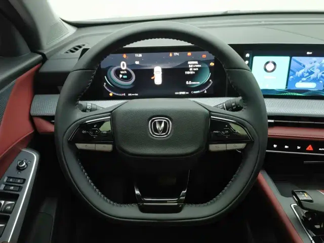 Changan CS75 Plus — Фото автомобиля 11