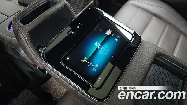 Mercedes-Benz GLS-Class — Фото автомобиля 19