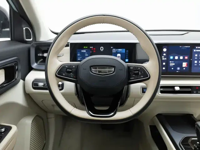 Geely ICON — Фото автомобиля 11