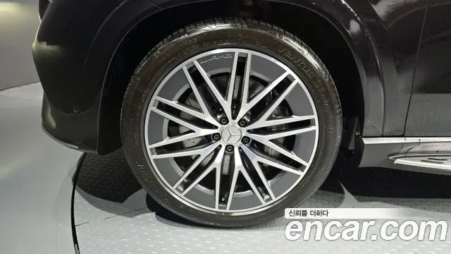 Mercedes-Benz GLE-Class — Фото автомобиля 2