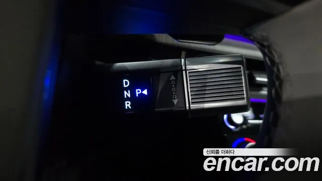 Hyundai Santa Fe MX5 — Фото автомобиля 12