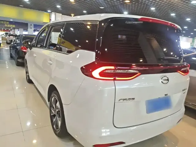 GAC Trumpchi M6 — Фото автомобиля 4