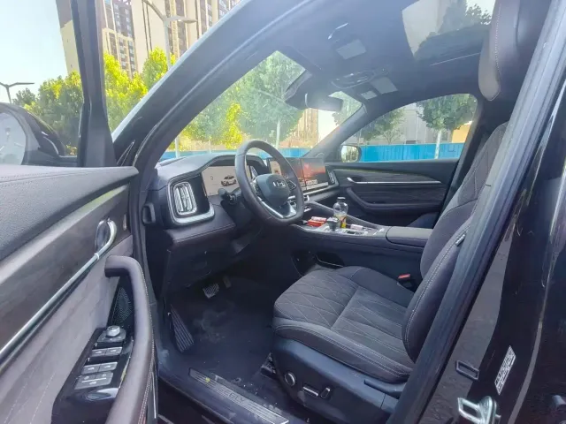 Geely Xingyue L — Фото автомобиля 4