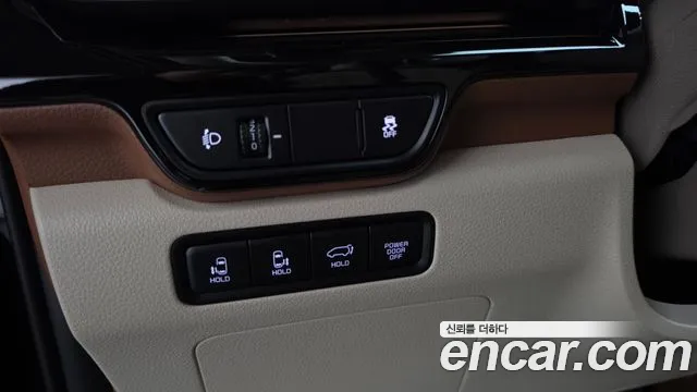 Kia Canival — Фото автомобиля 5