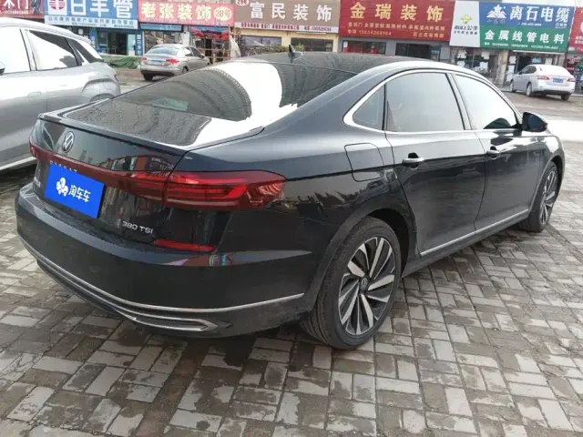 Volkswagen Passat — Фото автомобиля 3