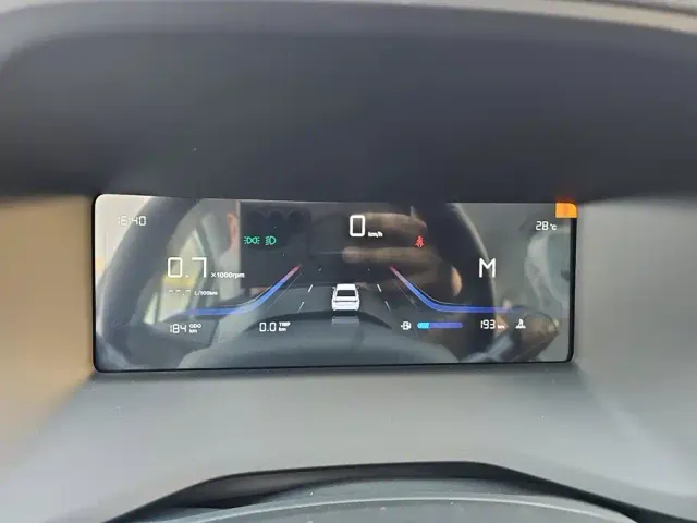Geely Emgrand — Фото автомобиля 14