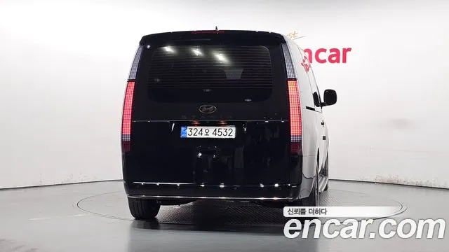 Hyundai Staria — Фото автомобиля 3