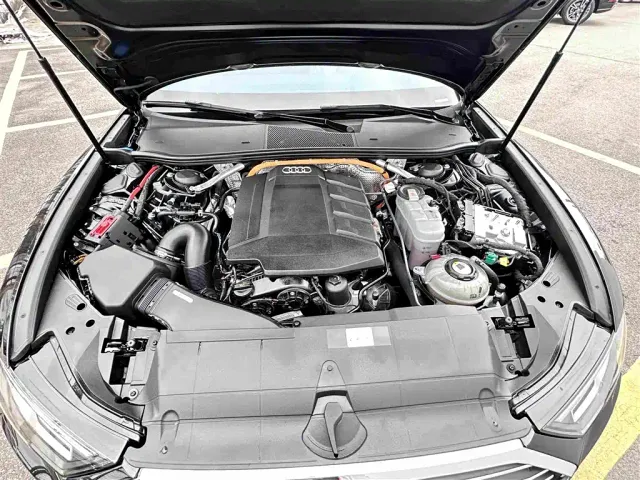 Audi A6L — Фото автомобиля 9