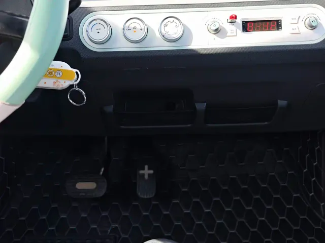Wuling Hongguang Mini EV — Фото автомобиля 10