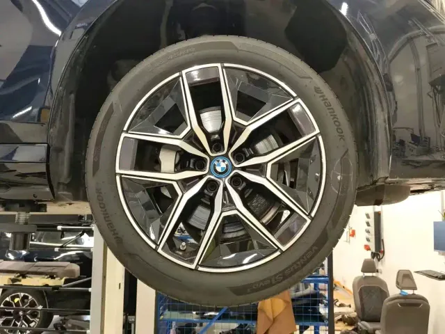BMW i5 — Фото автомобиля 14