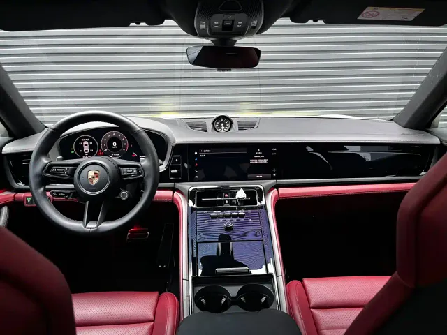 Porsche Panamera — Фото автомобиля 20