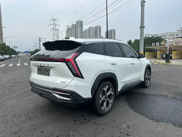 Geely Boyue L — Фото автомобиля 5