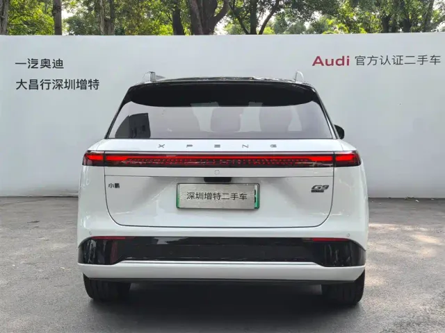 Xpeng G9 — Фото автомобиля 6