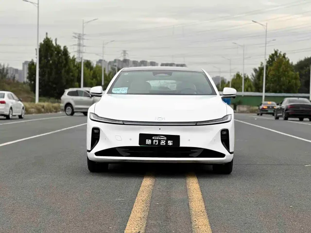 Changan Qiyuan A07 — Фото автомобиля 2